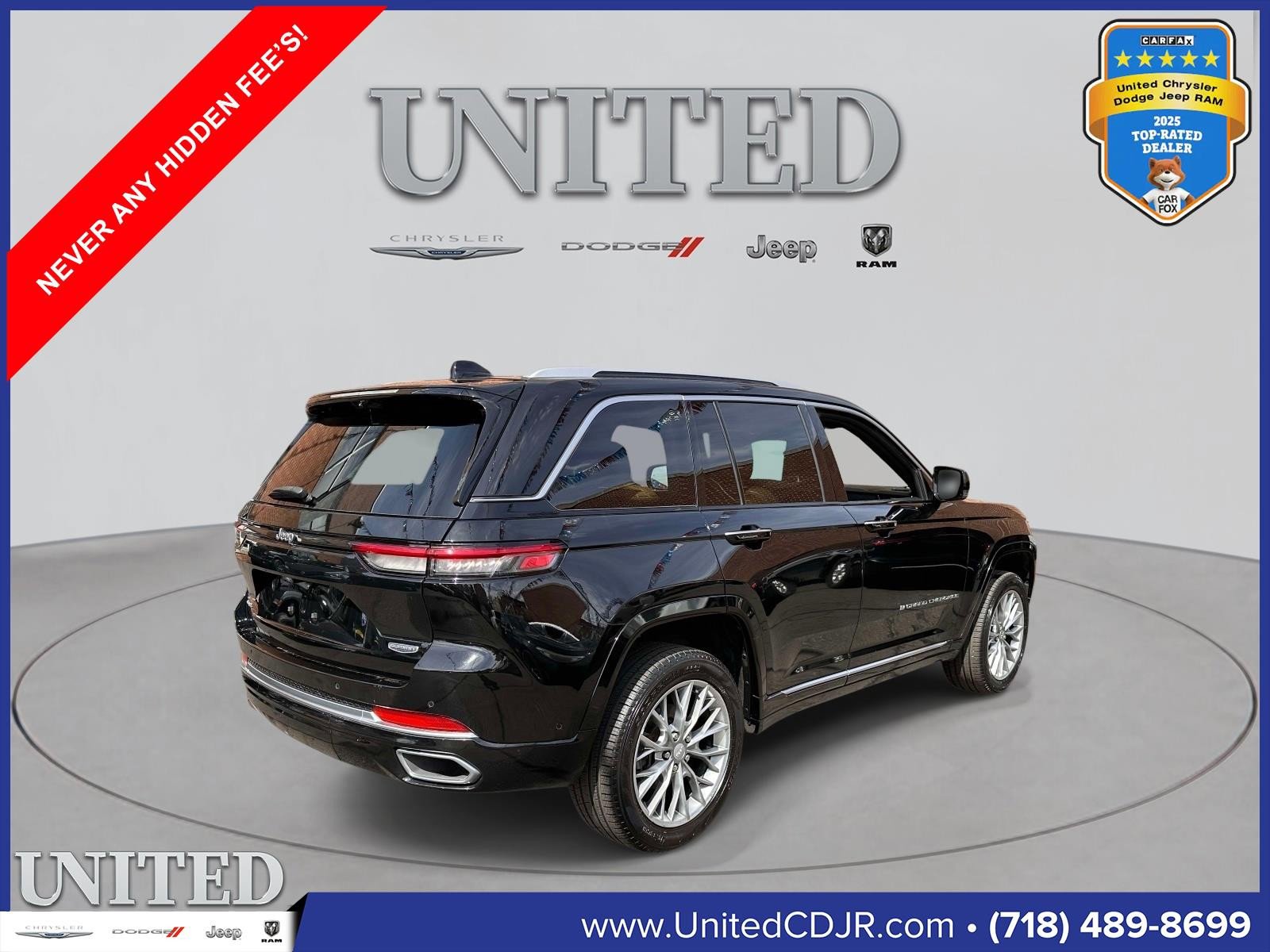 Used 2022 Jeep Grand Cherokee Summit w/ Adv Protech Group IV AWD/4WD image 3