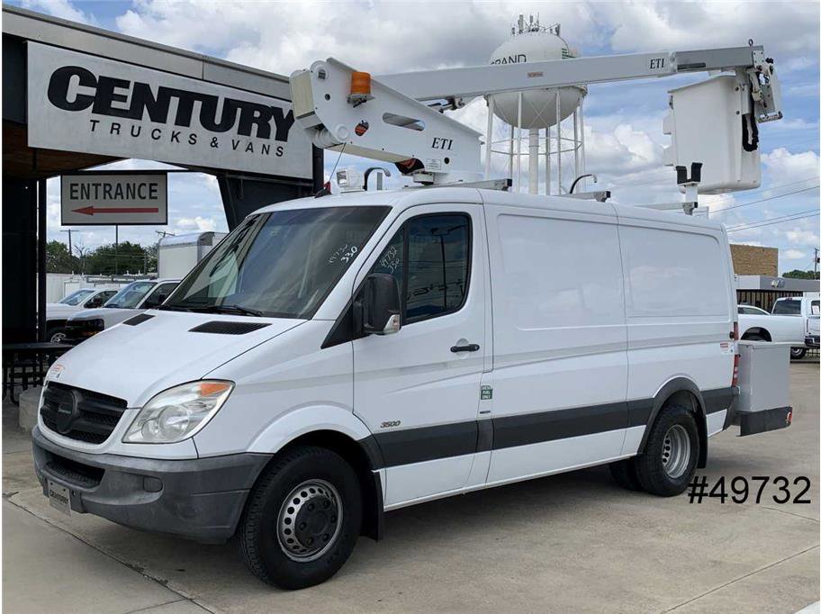 Used 2012 Mercedes-Benz Sprinter 3500 image 1
