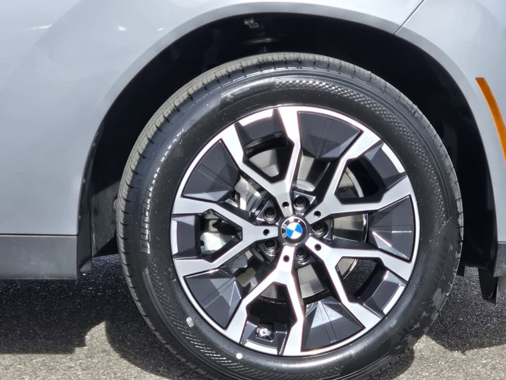 Certified 2025 BMW X3 xDrive30i w/ Premium Package image 12