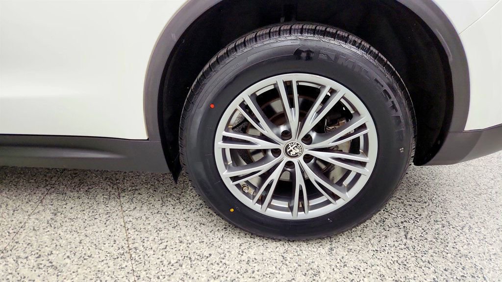 Used 2022 Alfa Romeo Stelvio Sprint image 9