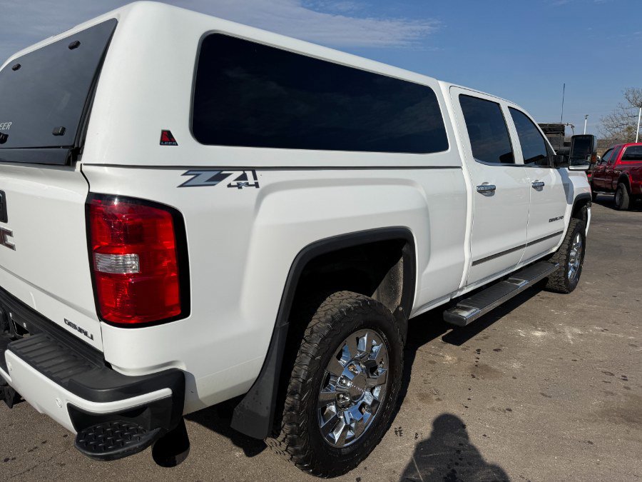 Used 2015 GMC Sierra 2500 Denali AWD/4WD image 11