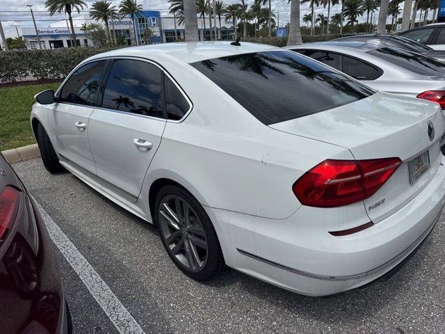 Used 2016 Volkswagen Passat 1.8T R-Line image 5