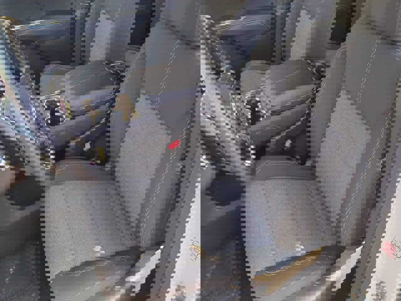 Used 2025 GMC Acadia Elevation image 17