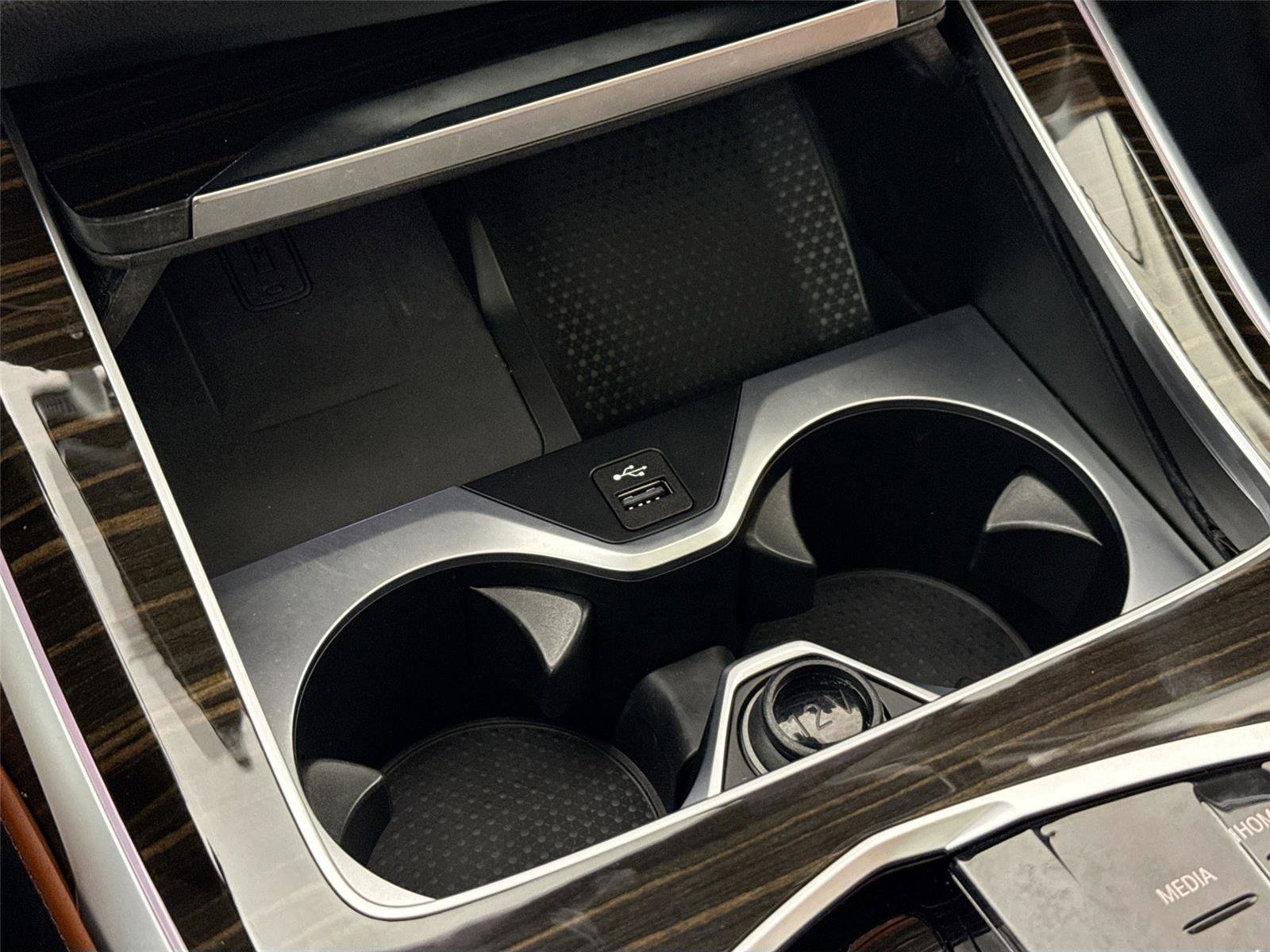 Used 2023 BMW X7 xDrive40i w/ Premium Package image 28