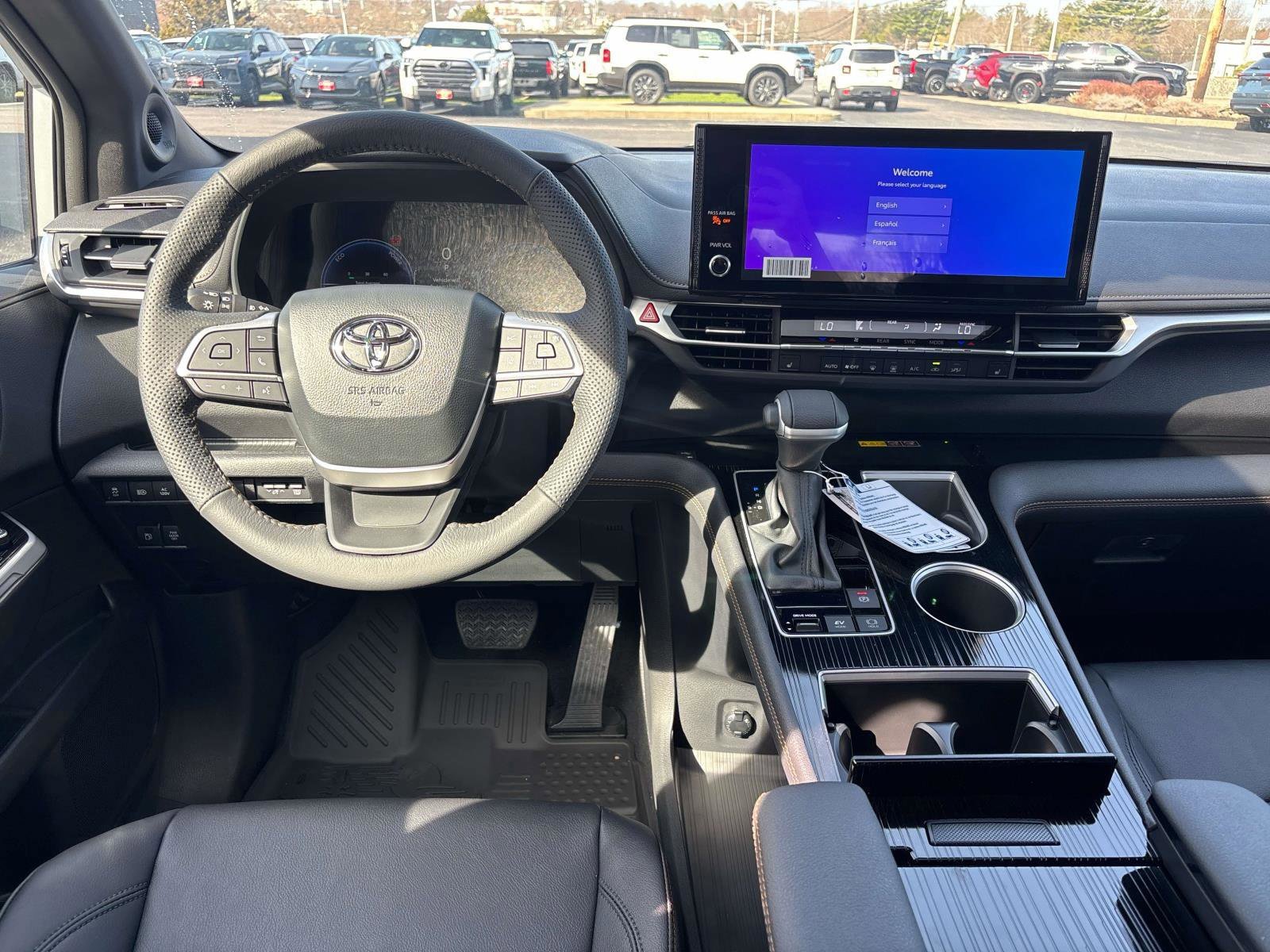 New 2026 Toyota Sienna XLE Woodland Edition AWD/4WD image 9
