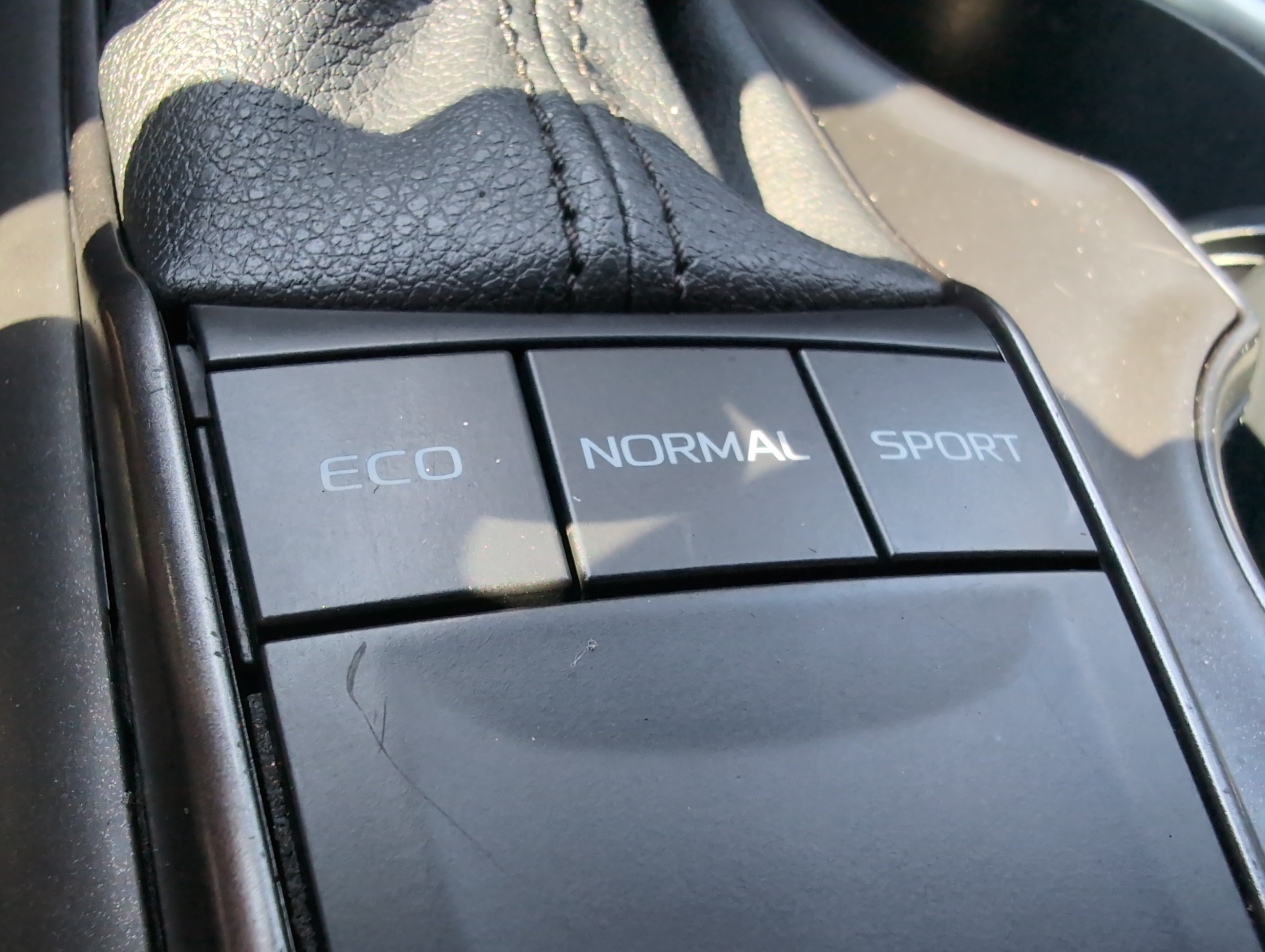 Certified 2024 Toyota Camry SE FWD image 37