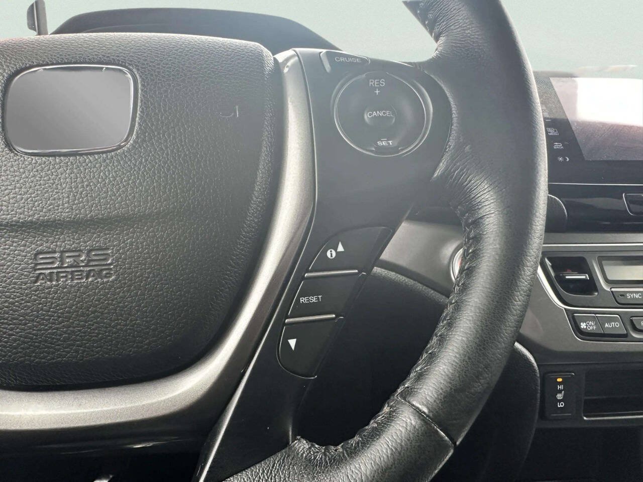 Used 2017 Honda Ridgeline RTL-T image 30