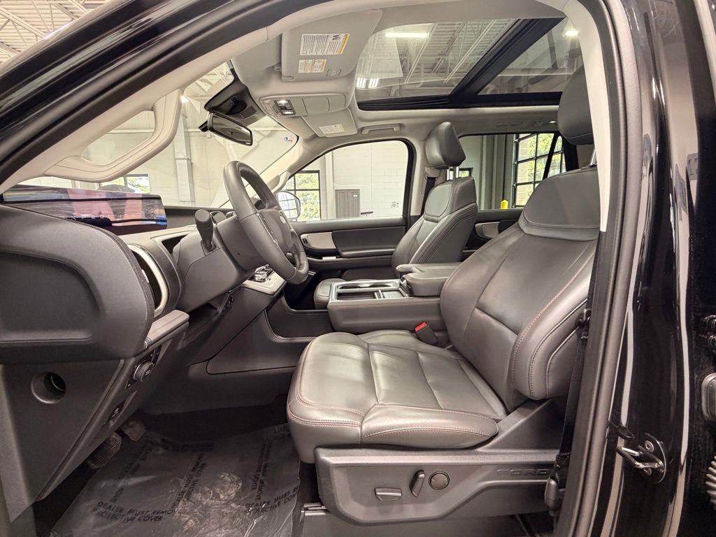 Used 2025 Ford Expedition Max Active image 27