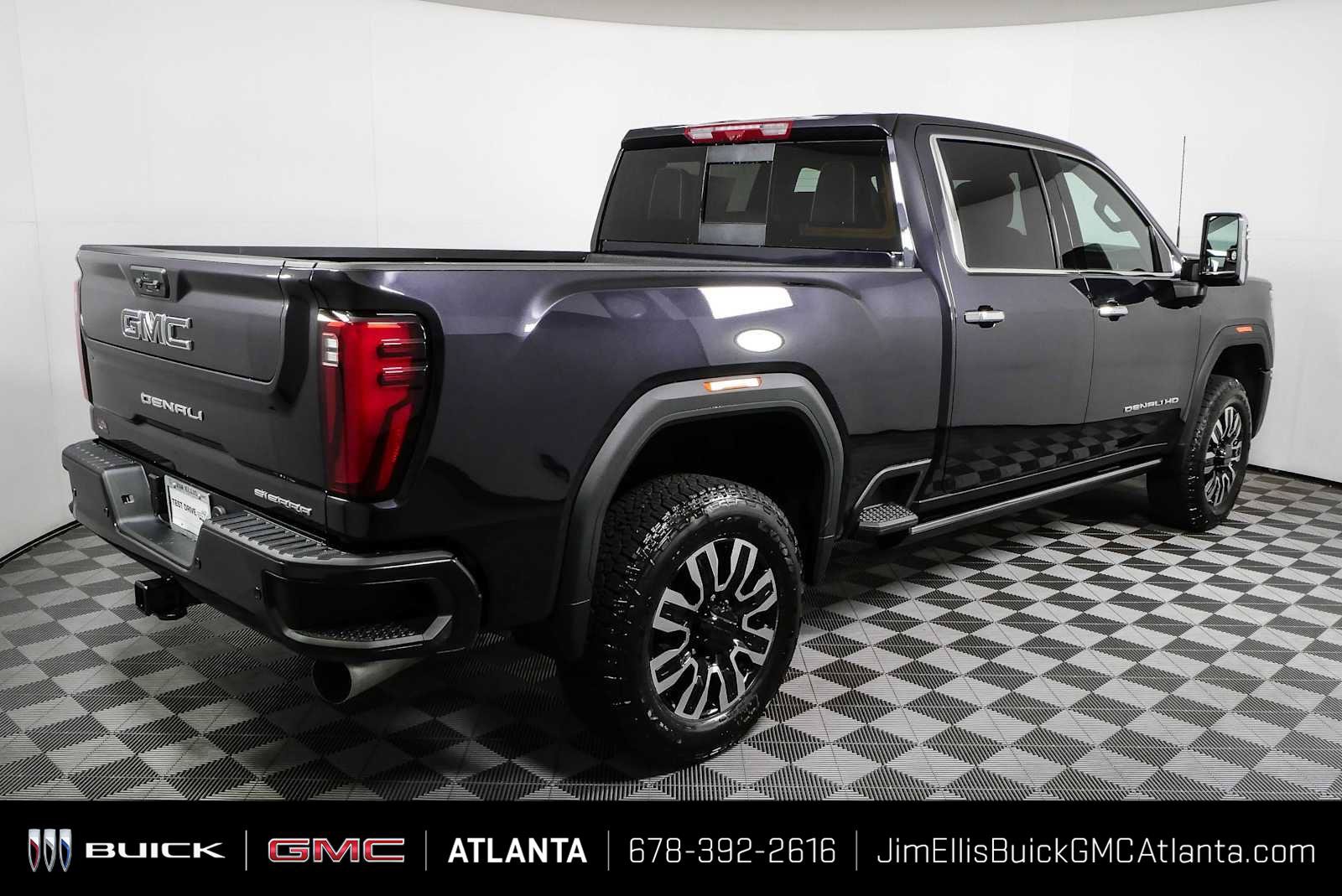 New 2026 GMC Sierra 2500 Denali Ultimate AWD/4WD image 3