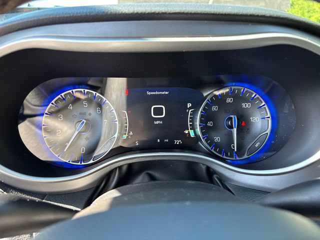 New 2027 Chrysler Pacifica Limited w/ Family Tech Group FWD image 20