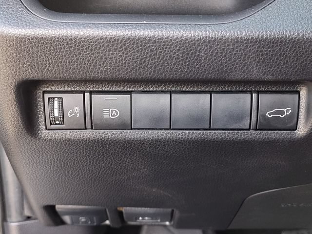 Used 2019 Toyota RAV4 XLE Premium FWD image 24