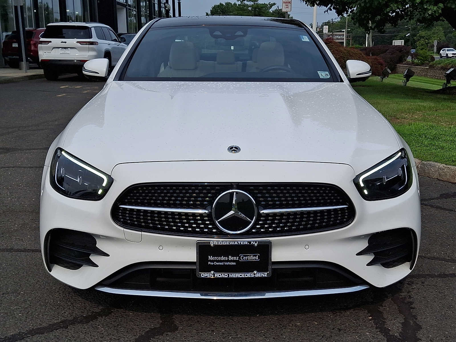 Used 2023 Mercedes-Benz E 350 4MATIC Sedan image 2
