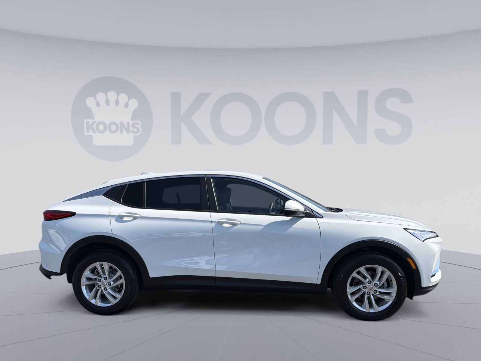 Used 2024 Buick Envista Preferred w/ Advanced Safety Package FWD image 8