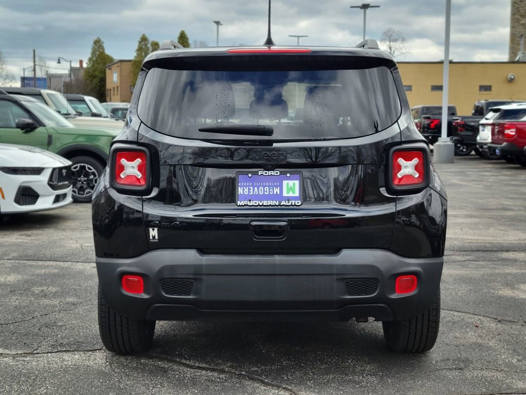 Used 2023 Jeep Renegade Altitude w/ Convenience Group I image 4