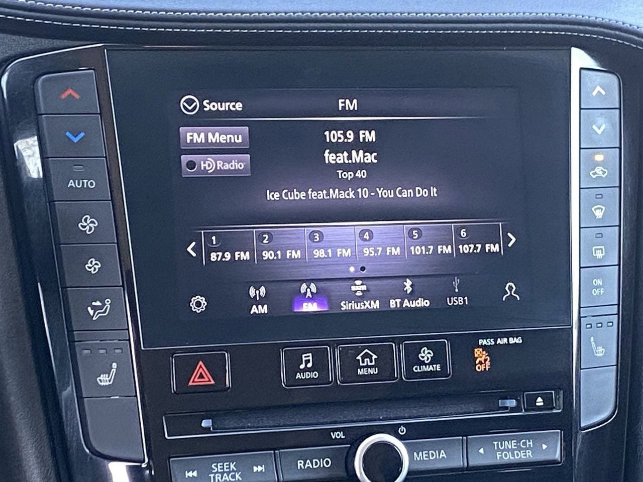 Certified 2023 INFINITI QX50 Luxe FWD image 19
