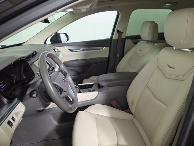 Used 2018 Cadillac XT5 Luxury w/ Driver Awareness Package FWD image 14