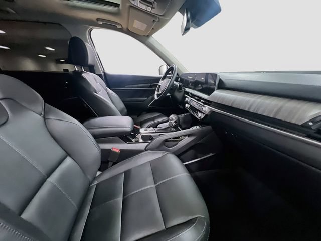 Certified 2024 Kia Telluride EX w/ EX Captain's Chair Package FWD image 31