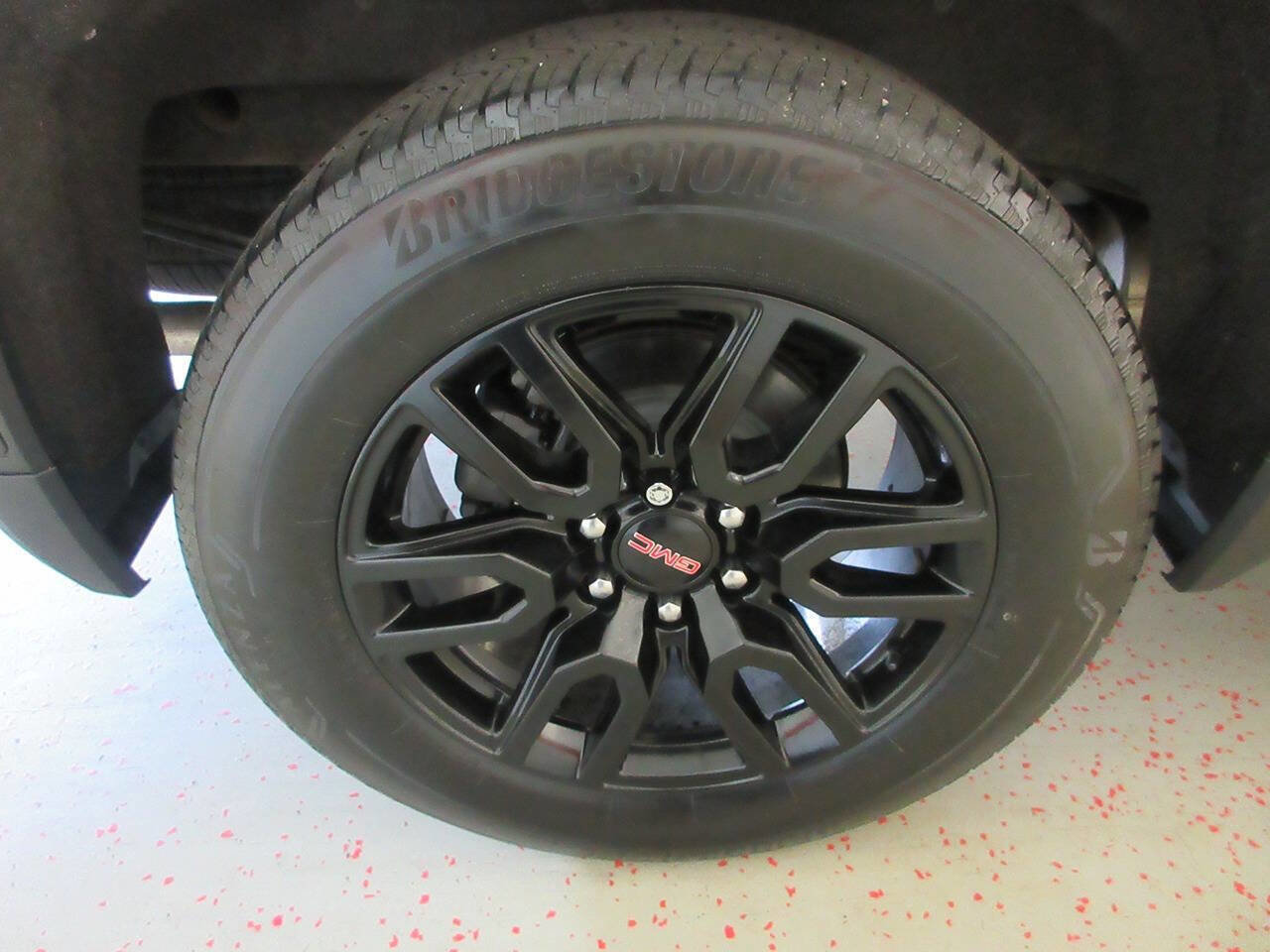 Used 2021 GMC Sierra 1500 Elevation w/ LPO, Elevation Black Package image 25