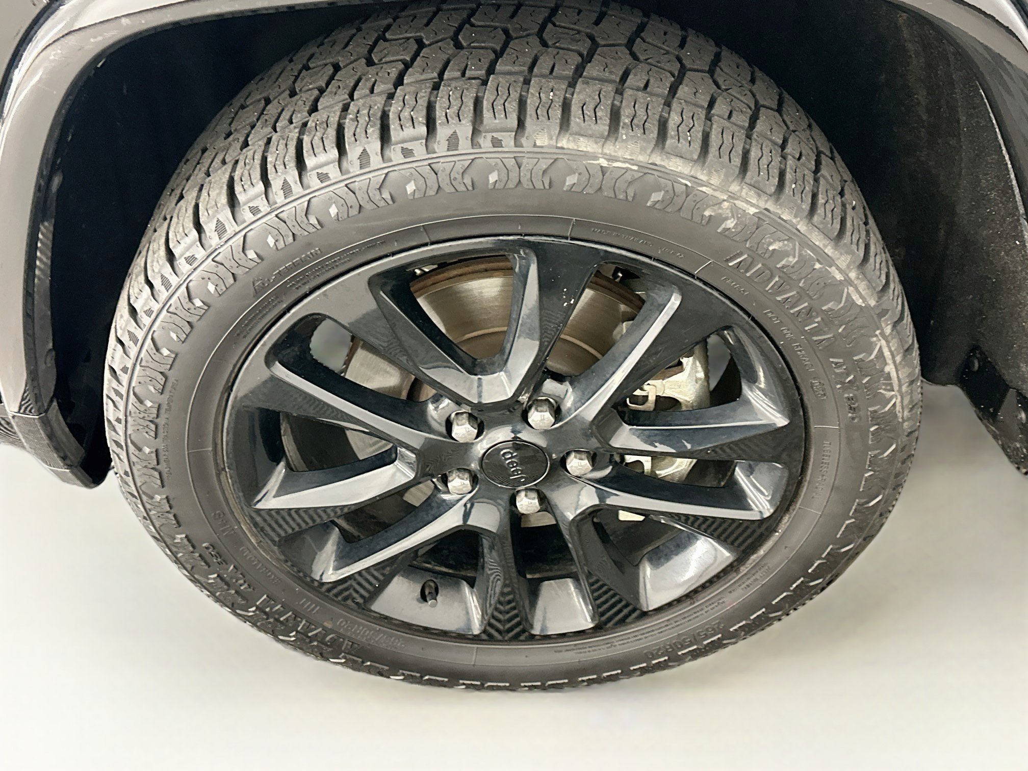 Used 2022 Jeep Grand Cherokee Laredo X AWD/4WD image 11