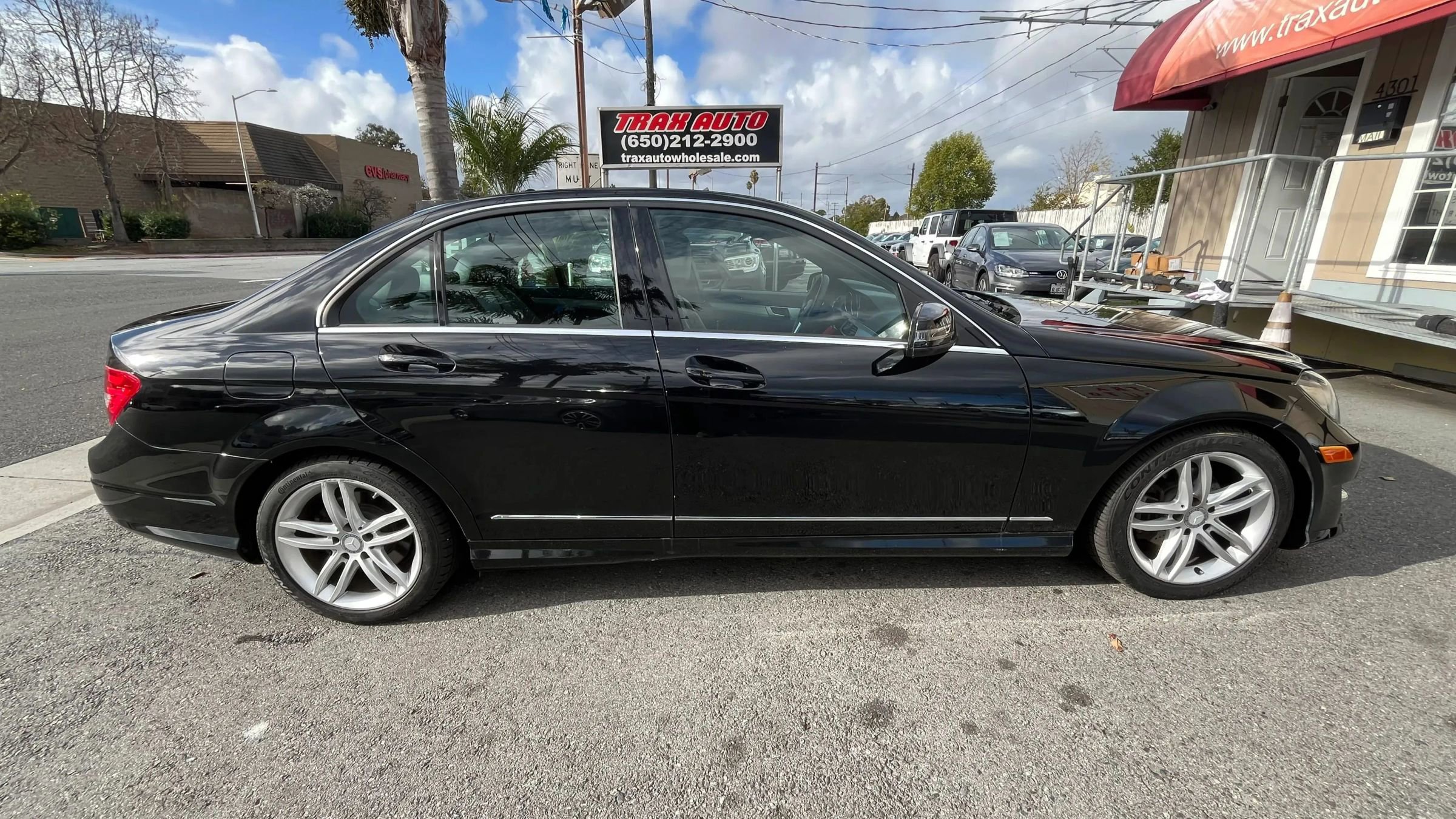 Used 2014 Mercedes-Benz C 250 Sedan image 8