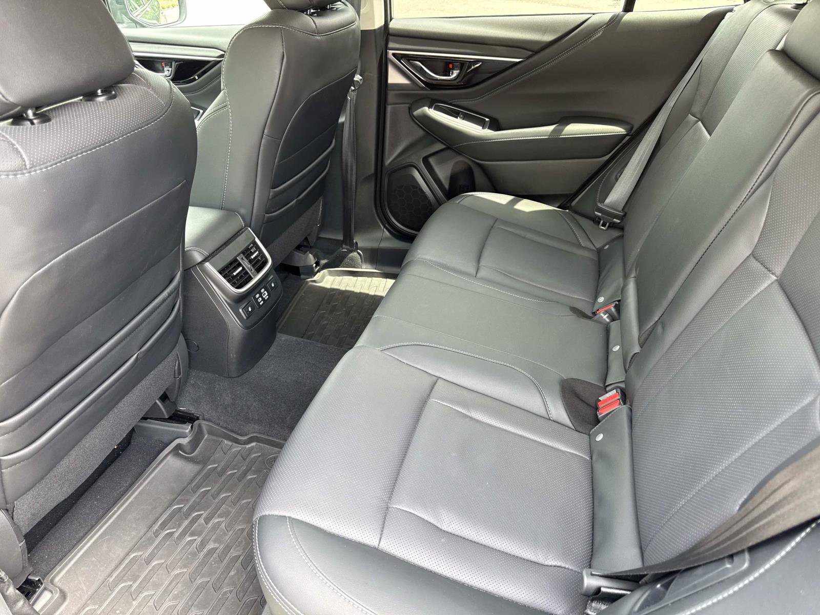 Used 2025 Subaru Outback Limited w/ Popular Package #2 AWD/4WD image 10