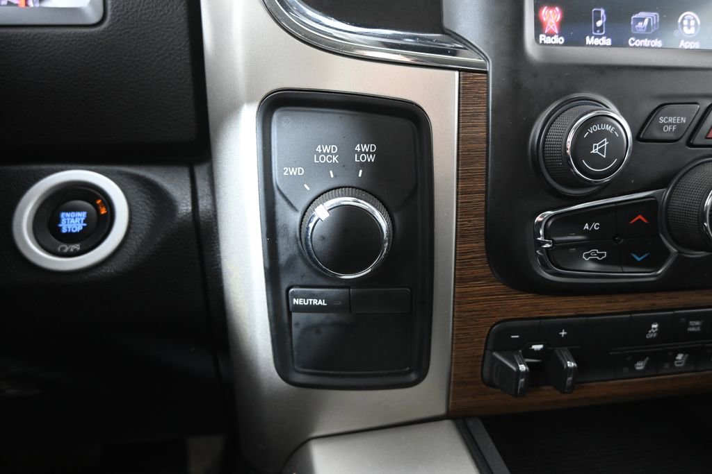 Used 2016 RAM 2500 Laramie w/ Convenience Group image 32