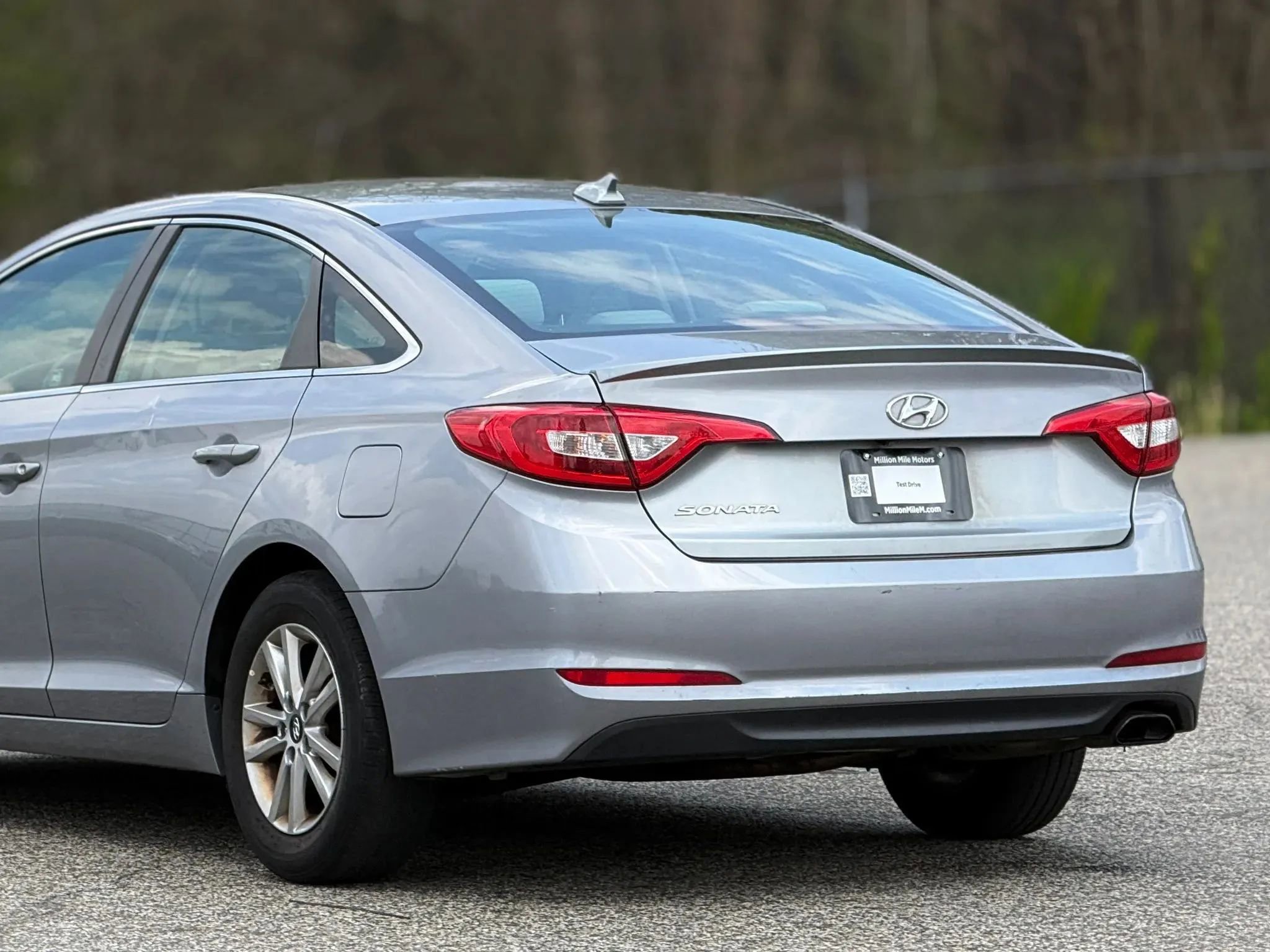 Used 2016 Hyundai Sonata SE image 16