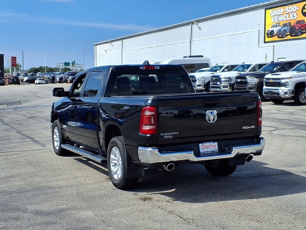 Used 2023 RAM 1500 Laramie AWD/4WD image 2