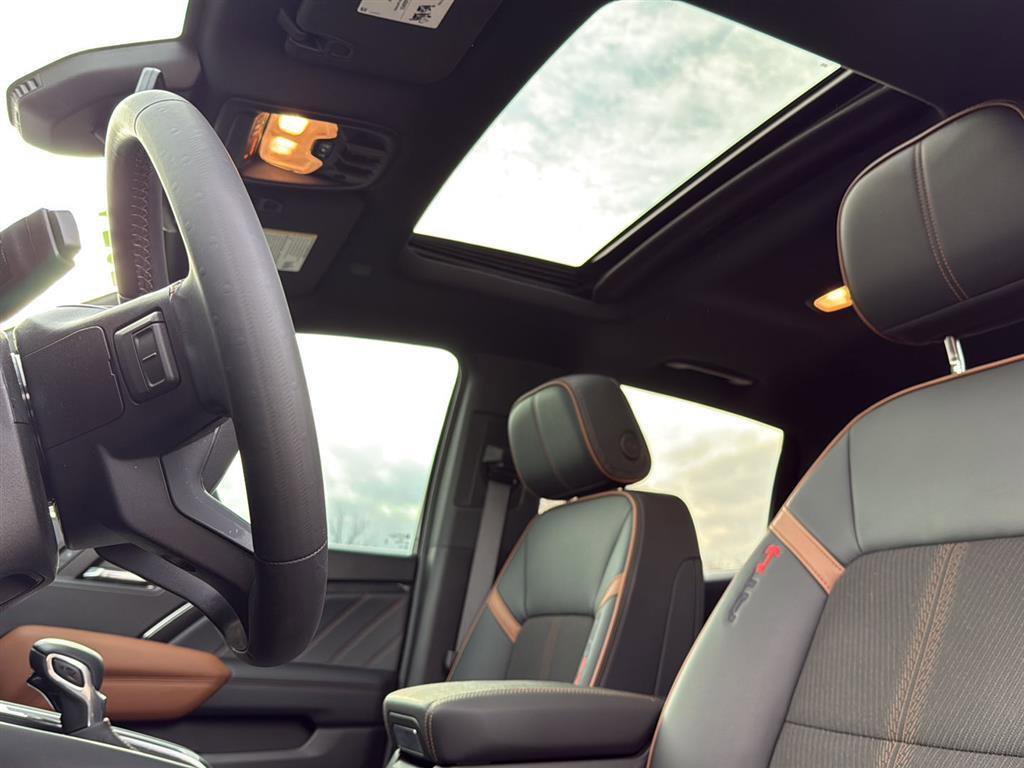 Used 2024 GMC Canyon AT4 w/ Canyon Safety Plus Package image 22