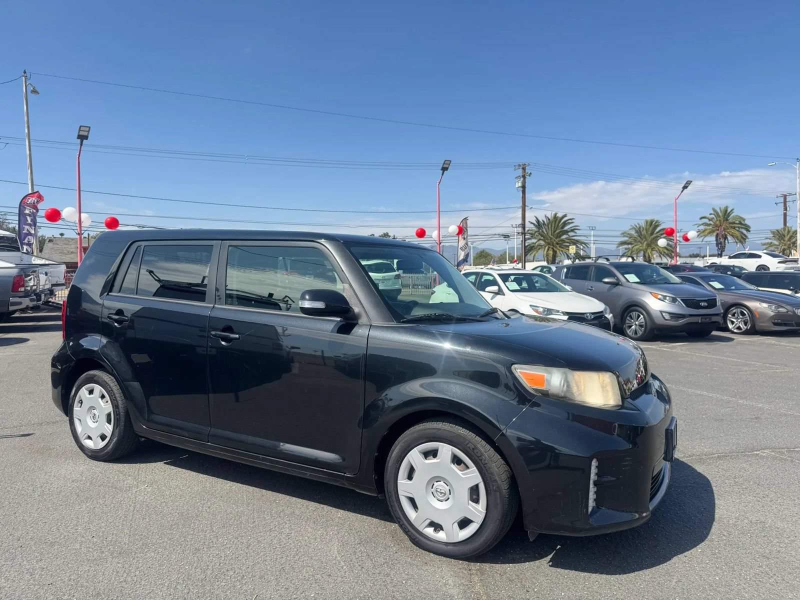 Used 2014 Scion xB FWD image 12