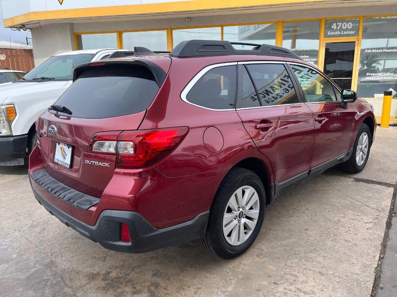 Used 2018 Subaru Outback 2.5i Premium image 4