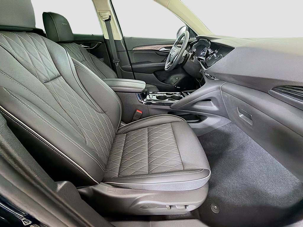 Used 2023 Buick Envision Avenir AWD/4WD image 28