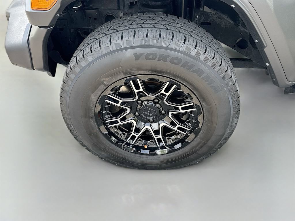 Used 2022 Jeep Gladiator Sport image 26