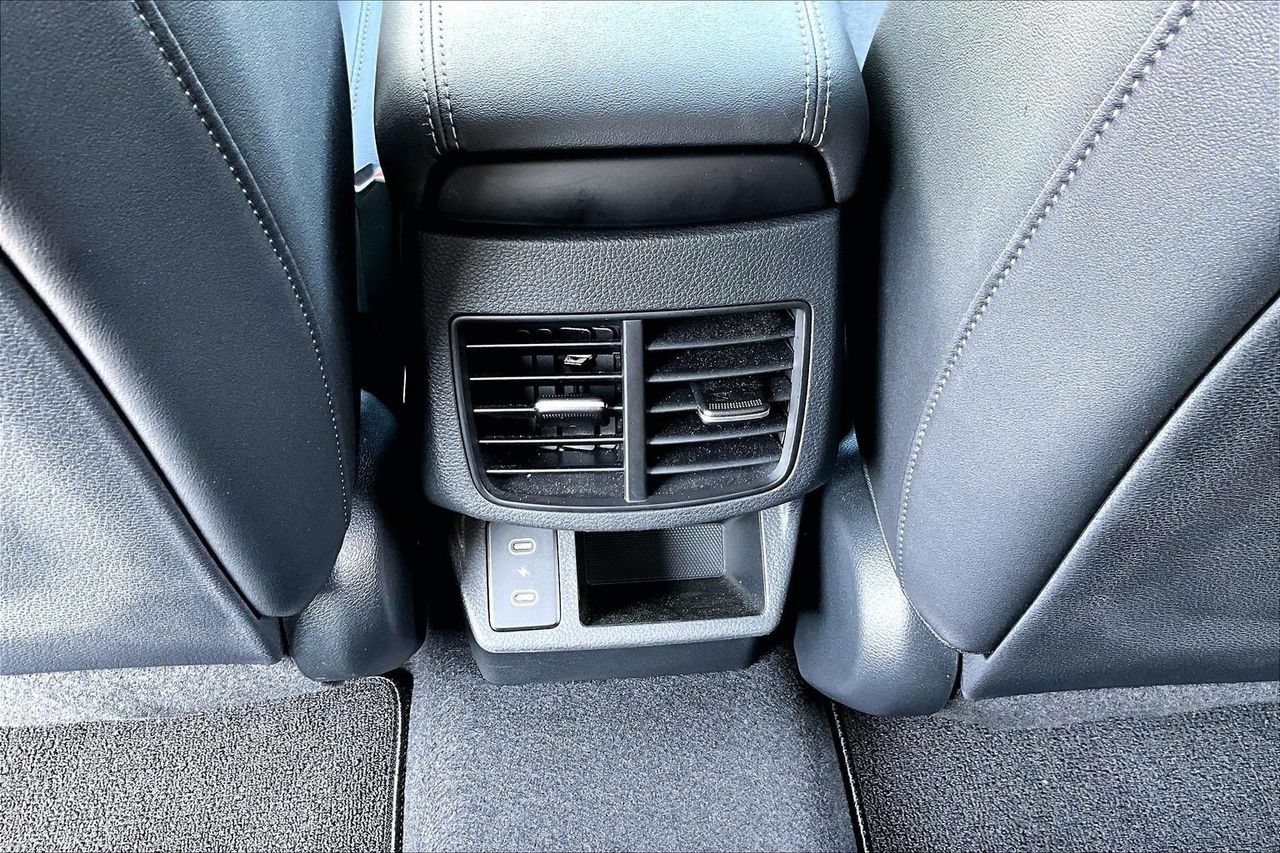 Used 2025 Kia Seltos X-Line AWD/4WD image 15