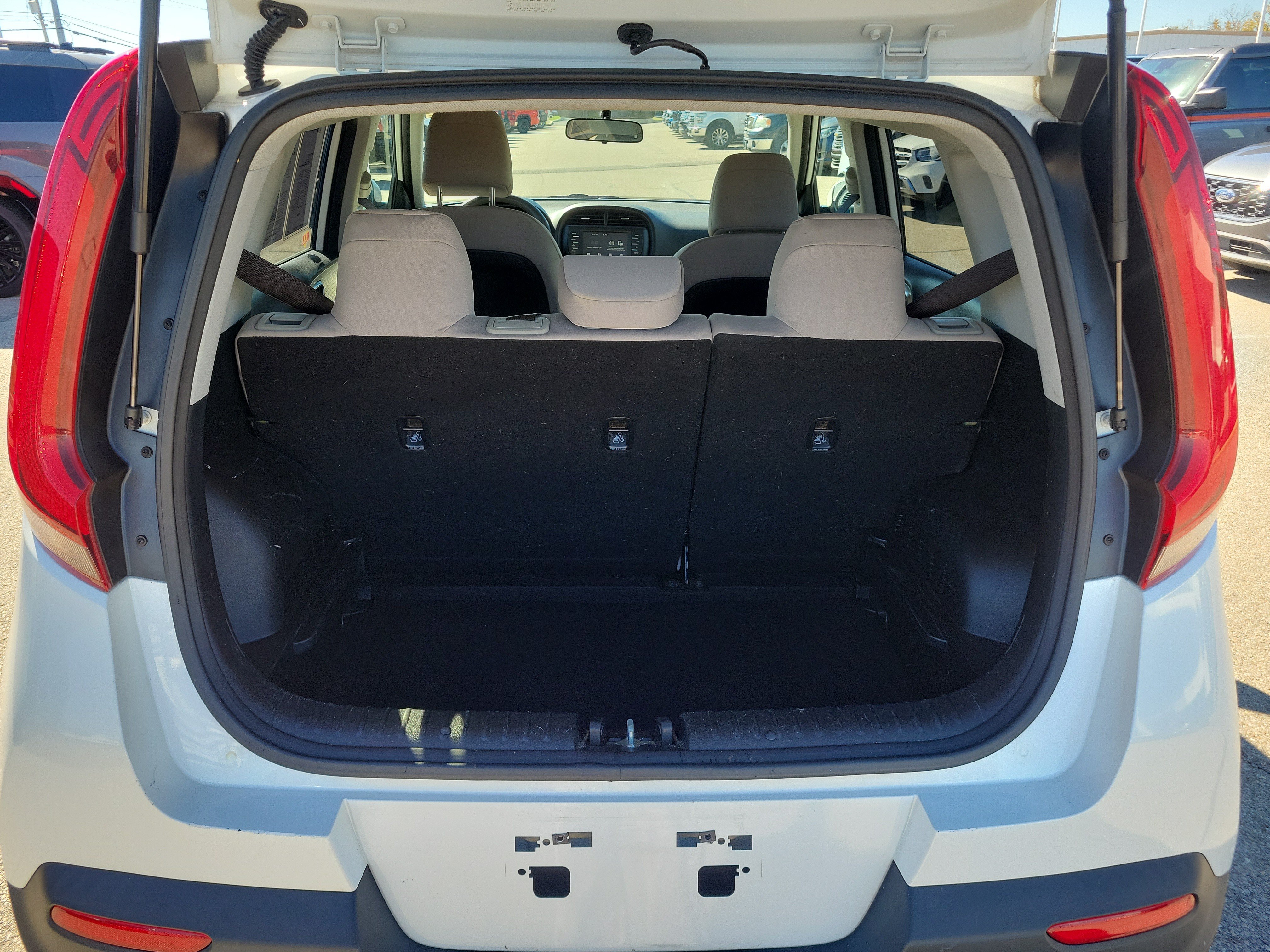Used 2021 Kia Soul LX FWD image 7