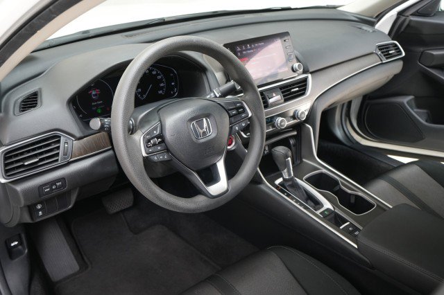 Used 2019 Honda Accord EX image 39