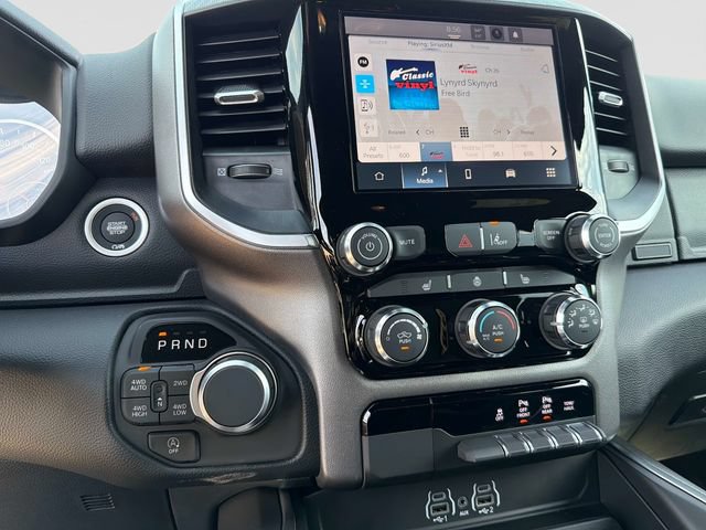 New 2026 RAM 1500 Big Horn AWD/4WD image 25