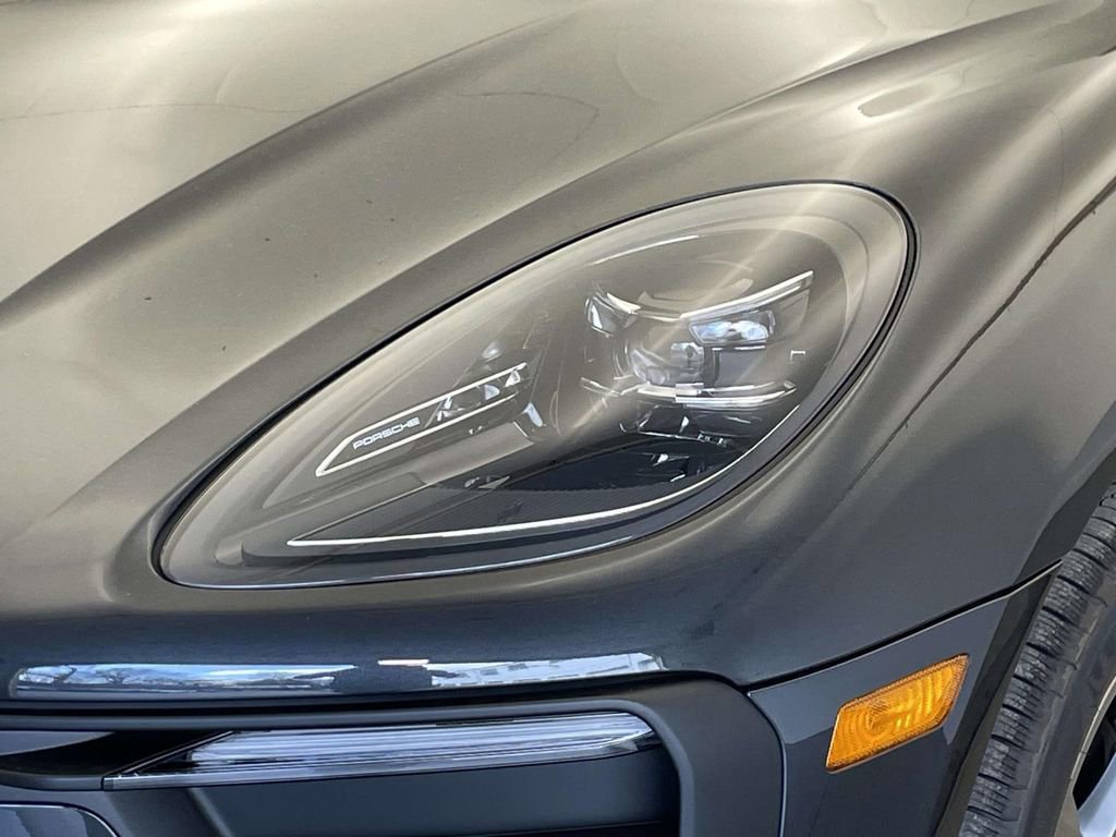 New 2026 Porsche Macan image 15