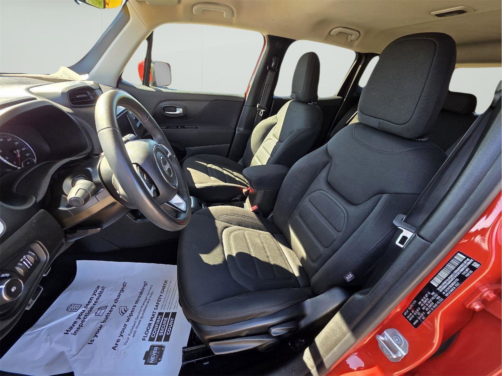 Used 2021 Jeep Renegade Latitude image 11