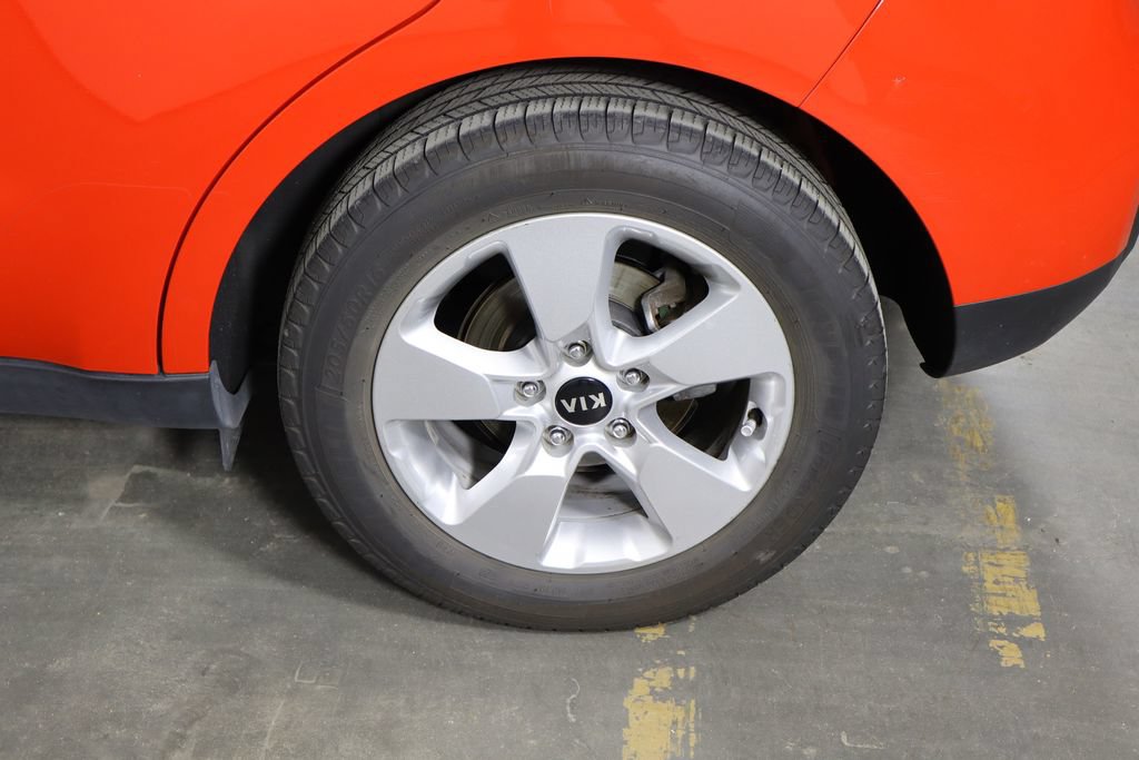 Used 2019 Kia Soul FWD image 34