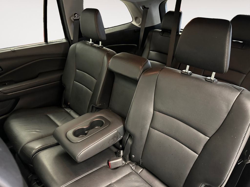 Used 2019 Honda Pilot Touring image 13
