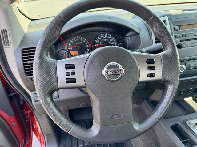 Used 2012 Nissan Frontier SV w/ SV Premium Utility Pkg AWD/4WD image 13