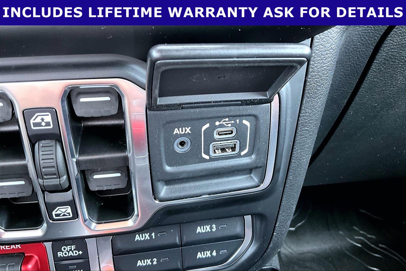 Used 2022 Jeep Gladiator Rubicon w/ LED Lighting Group AWD/4WD image 27