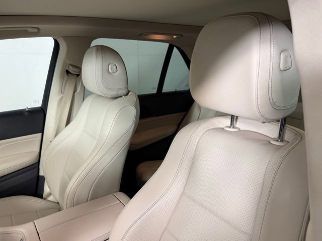 Used 2020 Mercedes-Benz GLE 350 w/ Premium Package image 18