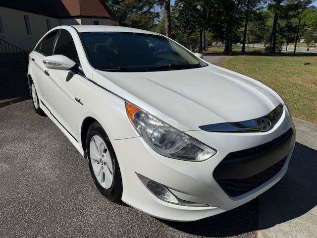 Used 2015 Hyundai Sonata Hybrid image 4