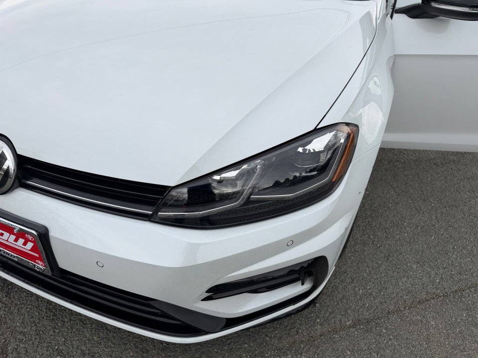 Used 2019 Volkswagen Golf R 4-Door image 30