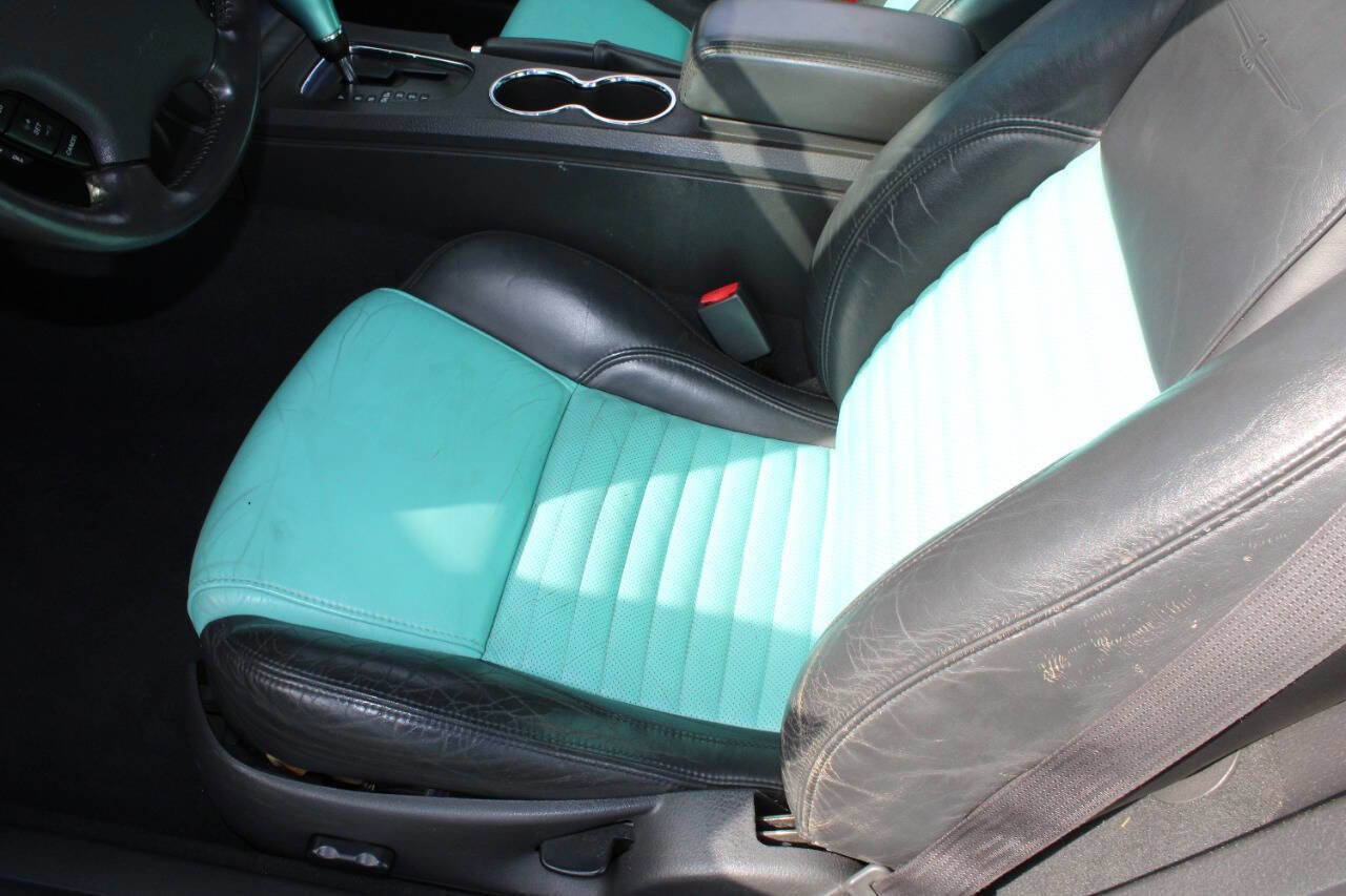 Used 2002 Ford Thunderbird Deluxe RWD image 16