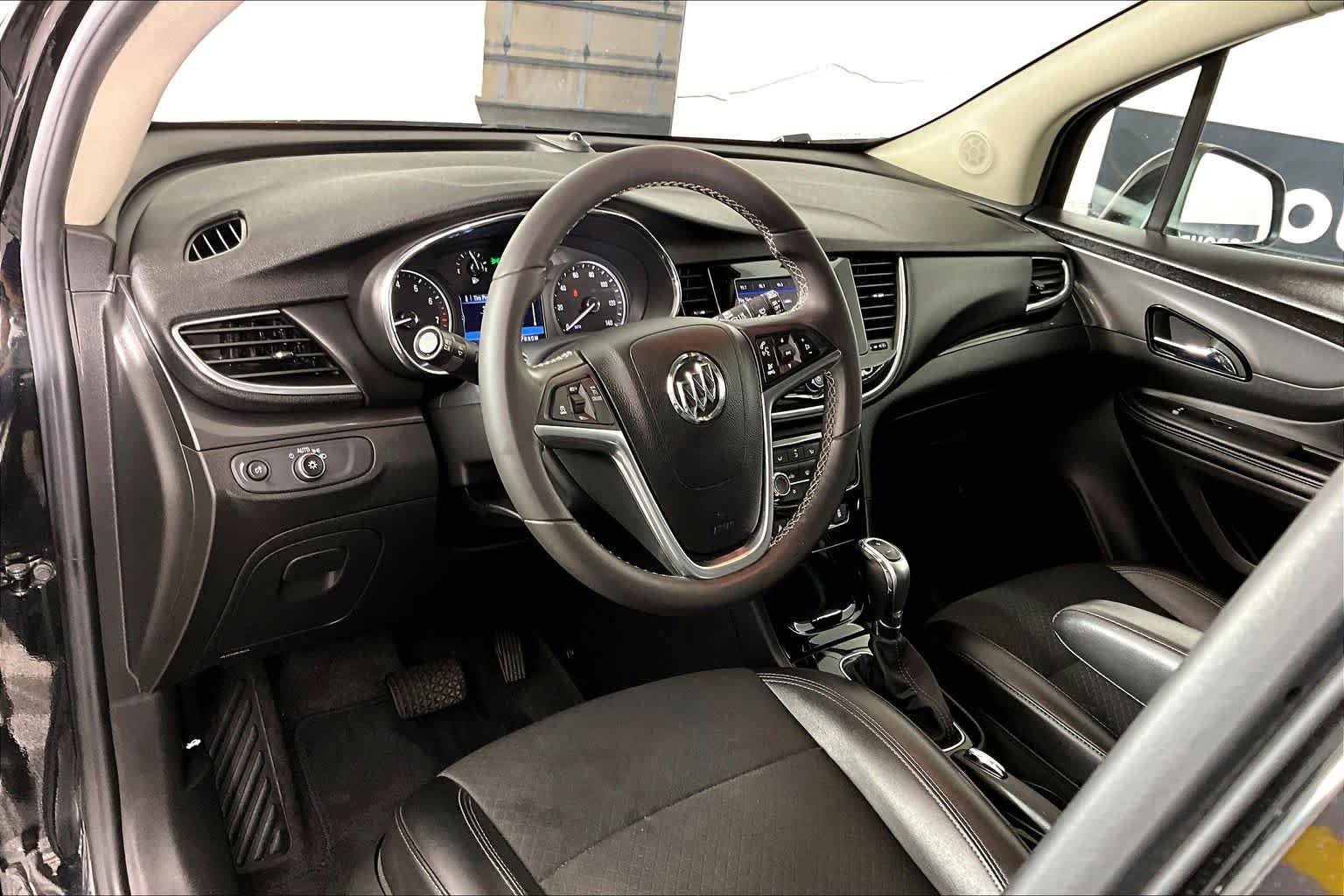 Certified 2022 Buick Encore Preferred AWD/4WD image 16