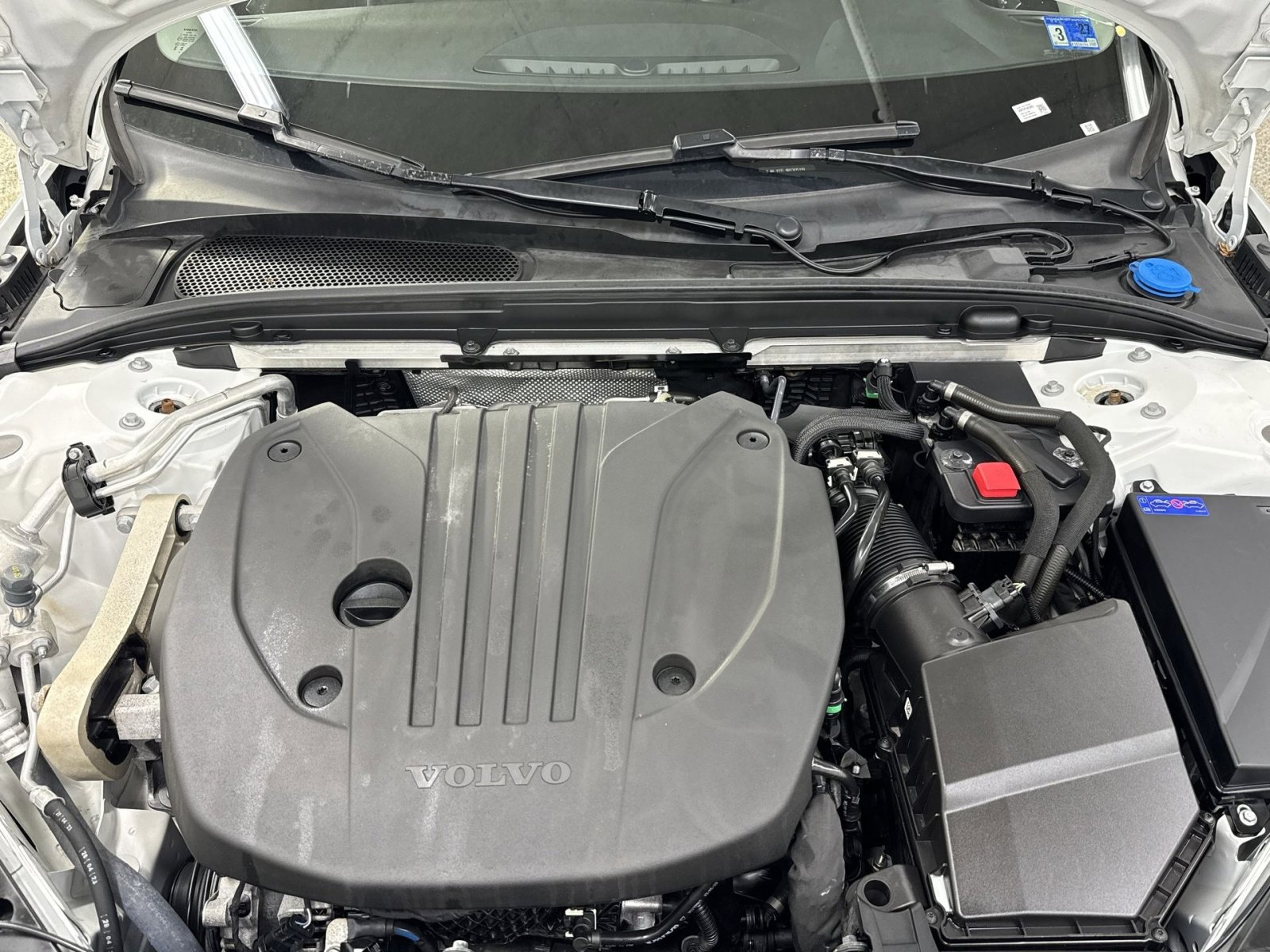 Used 2024 Volvo S60 B5 Plus AWD/4WD image 32
