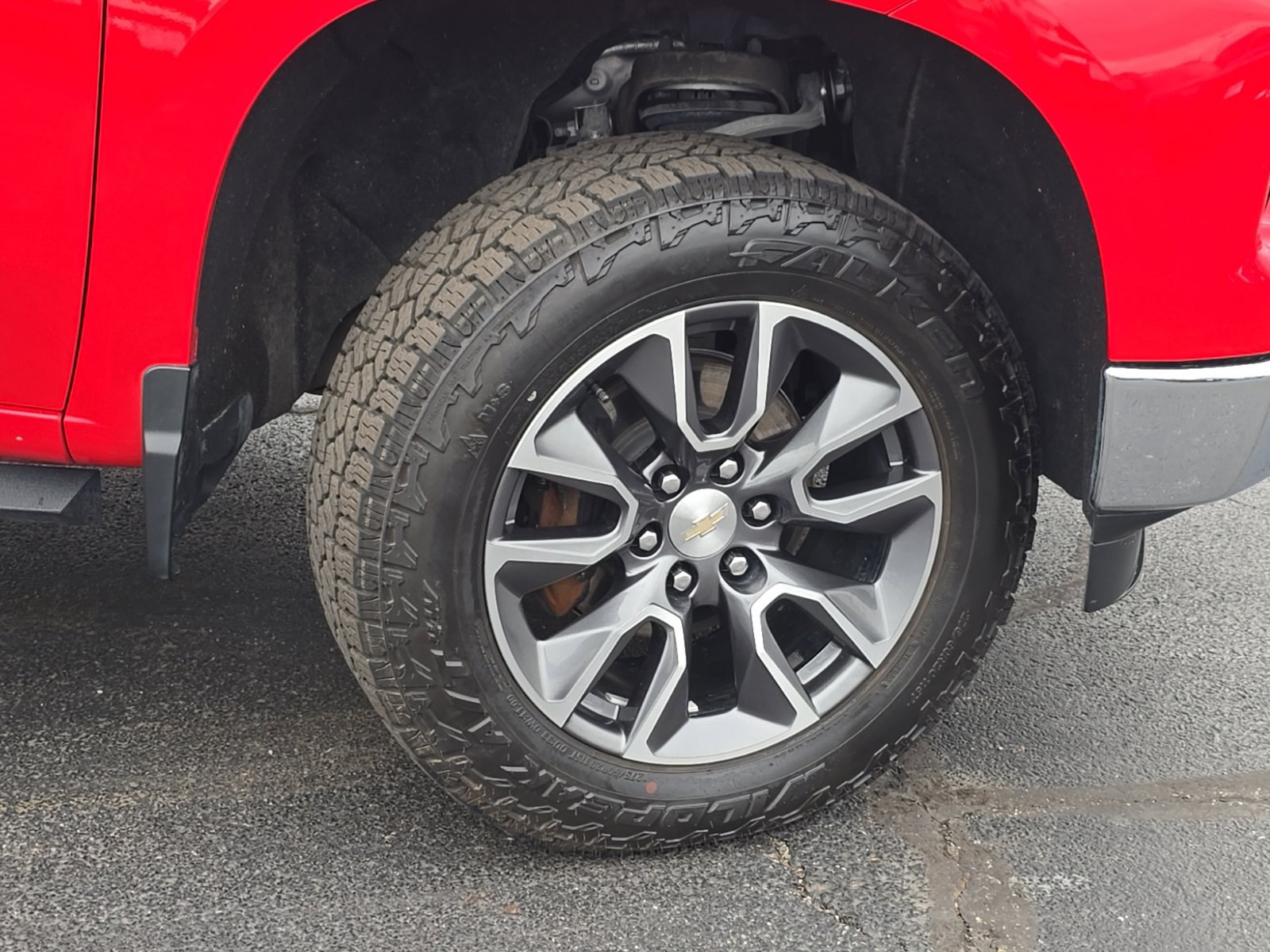 Used 2022 Chevrolet Silverado 1500 LT AWD/4WD image 48